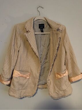 GUC Doncaster Cream Knit Style Blazer w/Silk Pocket Bow Details- Cotton & Silk